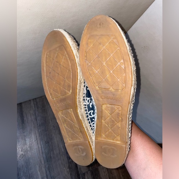 Chanel Lambskin Logo Espadrilles Navy Size 41 - Picture 6 of 8